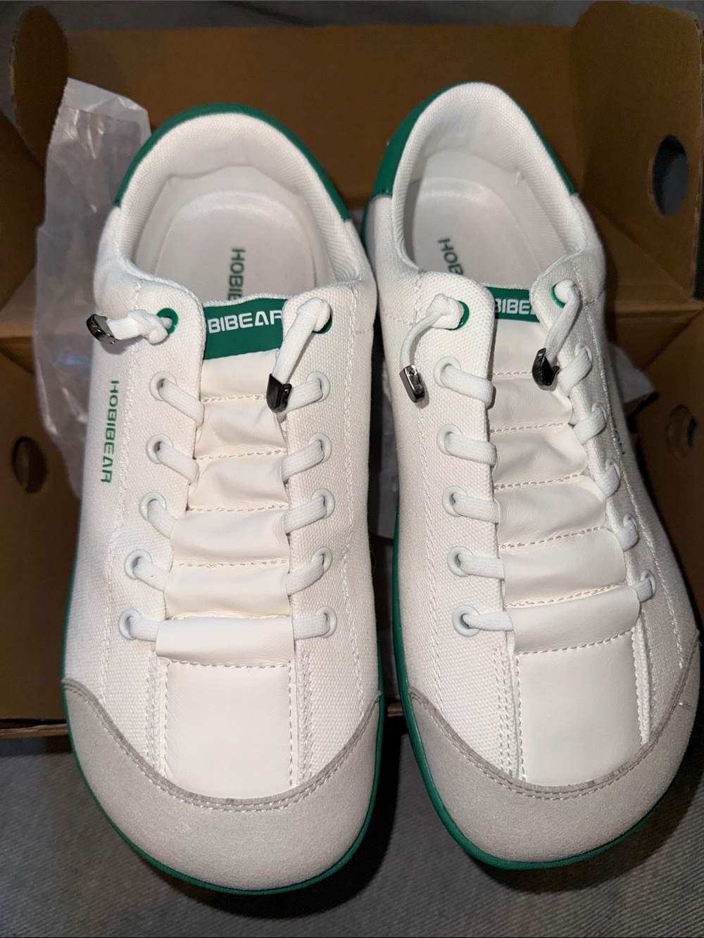 NWT Hobibear White & Green Casual Women’s Sneakers SZ 10